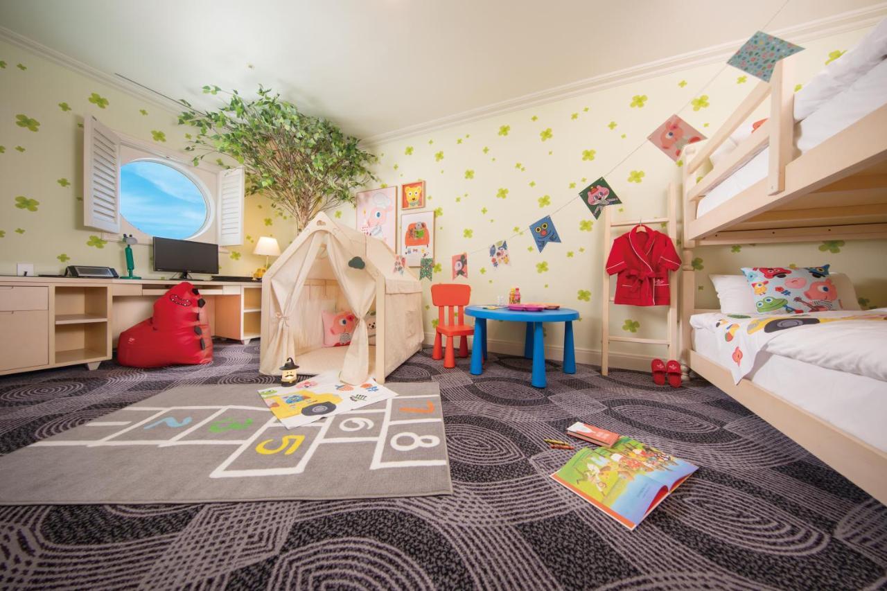 Hotel Ramada Plaza By Wyndham Jeju Ocean Front Exteriér fotografie A children's bedroom